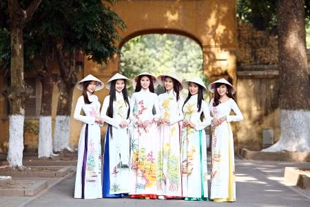Hoa hậu Dân tộc toả nắng cùng “Xuân quê hương” ảnh 1