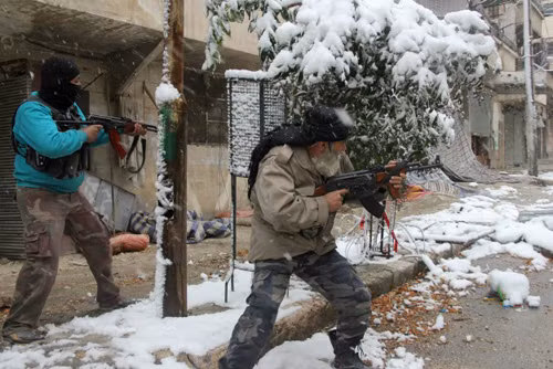 Giai đoạn nguy hiểm mới trong cuộc xung đột tại Syria ảnh 1