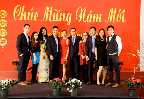 Việt kiều vui Tết xa xứ ảnh 2