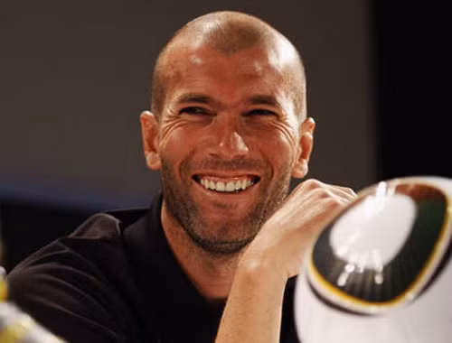 Zidane: người đứng sau sự thay đổi của Cristiano Ronaldo ảnh 1