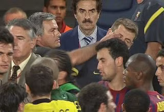 Mourinho bị treo quyền chỉ đạo 2 trận ảnh 1