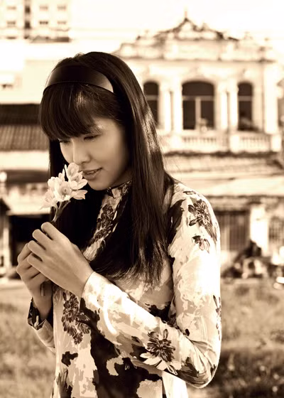 Tăng Thanh Hà tiếp tục tìm về vẻ đẹp Sài Gòn xưa ảnh 5