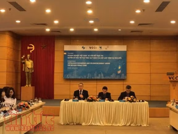 Doanh nghiệp cần tự rà soát phần mềm máy tính để tránh bị phạt vi phạm bản quyền ảnh 1