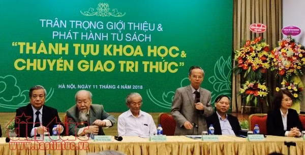200 nhà khoa học cùng xây dựng tủ sách 'Thành tựu khoa học và chuyển giao tri thức' ảnh 1