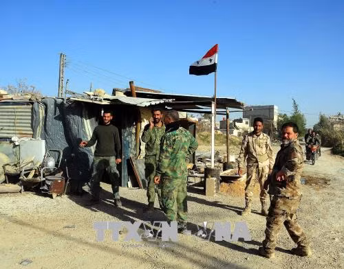 Lo bị Mỹ tấn công, quân đội Syria triển khai 6 hệ thống phòng không ảnh 1