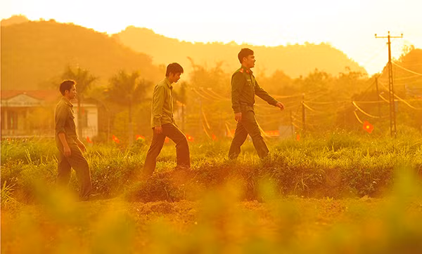 Ninh Bình: Ấm áp nghĩa tình chiến sĩ công an cắm bản ảnh 4