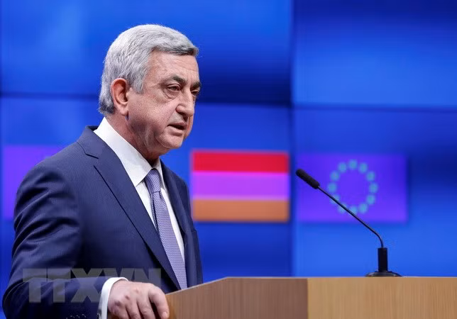 Cựu Tổng thống Serzh Sarkysyan đắc cử Thủ tướng Armenia ảnh 1