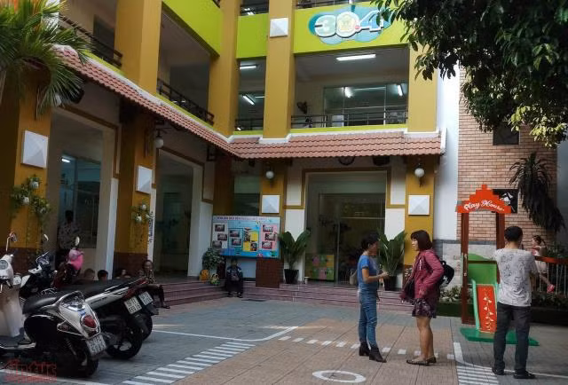  Đề nghị đình chỉ giáo viên mầm non bạo hành và hỏi trẻ ‘mày là người hay thú’ ảnh 1