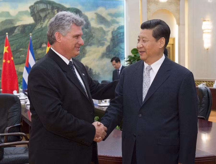 Chùm ảnh Tân Chủ tịch Cuba Miguel Diaz-Canel Bermudez và lãnh đạo thế giới ảnh 4