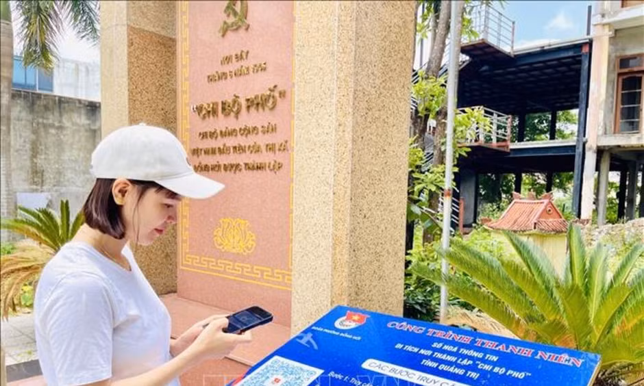 Hình thành hệ thống dữ liệu đồng bộ, phát triển du lịch thông minh