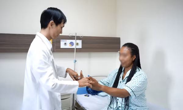 TP Hồ Chí Minh đề xuất lập Trung tâm hỗ trợ người bệnh quốc tế