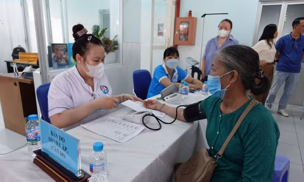 TP Hồ Chí Minh: Xây dựng mạng lưới chuyên môn ‘phủ’ trạm y tế