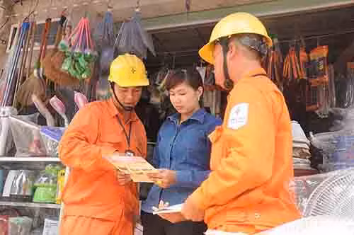 Không để xảy ra tai nạn về điện trong mùa mưa bão ảnh 2