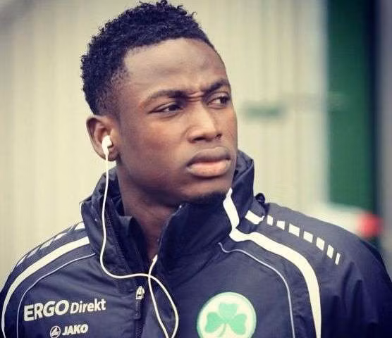 Chelsea chính thức mua hậu vệ trái Baba Rahman ảnh 1