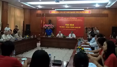“70 năm – Hành trình lịch sử” ảnh 1