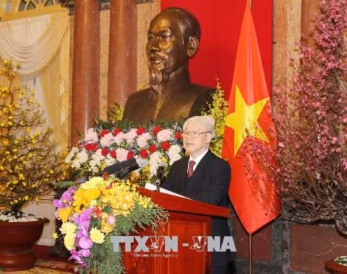 Tổng Bí thư chúc Tết lãnh đạo, nguyên lãnh đạo Đảng, Nhà nước ảnh 1