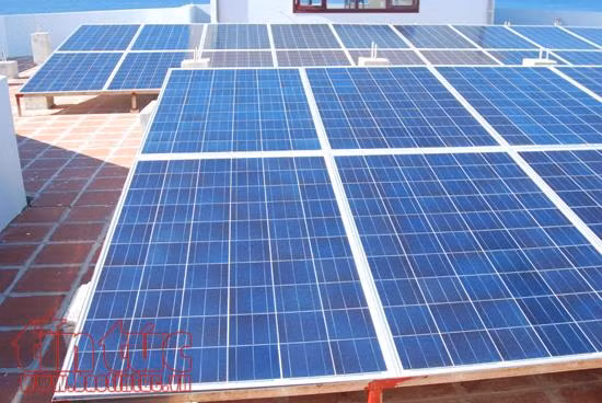 Hoàn thành việc bảo dưỡng hệ thống năng lượng sạch trên quần đảo Trường Sa ảnh 3