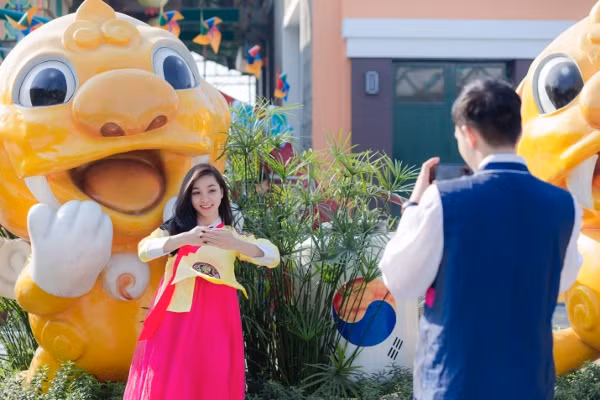 Sẽ tiếc hùi hụi nếu lỡ cơ hội xem 'Mai vàng sắc xuân' ở Sun World Danang Wonders ảnh 4
