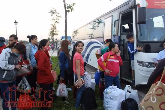 TP Hồ Chí Minh không thiếu hụt lao động sau Tết Nguyên đán ảnh 1