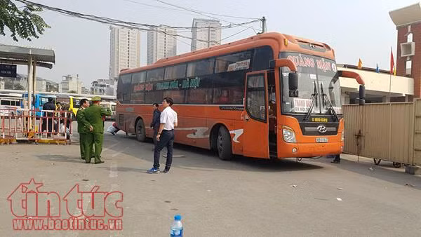 Ngày làm việc cuối cùng, các bến xe thông thoáng, ùn ứ khu vực nội đô ảnh 5
