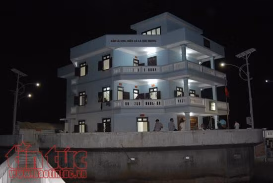 Hoàn thành việc bảo dưỡng hệ thống năng lượng sạch trên quần đảo Trường Sa ảnh 8