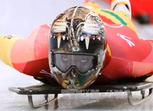 'Show' thời trang mũ bảo hiểm tại Olympic PyeongChang 2018 ảnh 1