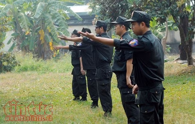 Xem chó nghiệp vụ trấn áp tội phạm của Công an Thành phố Hồ Chí Minh ảnh 9