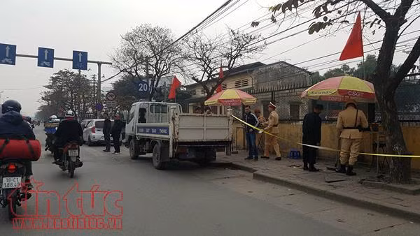 Ngày làm việc cuối cùng, các bến xe thông thoáng, ùn ứ khu vực nội đô ảnh 9