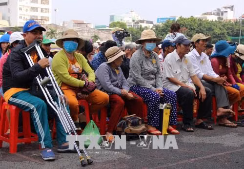TP Hồ Chí Minh đưa 810 người bán vé số dạo về quê đón Tết ảnh 2