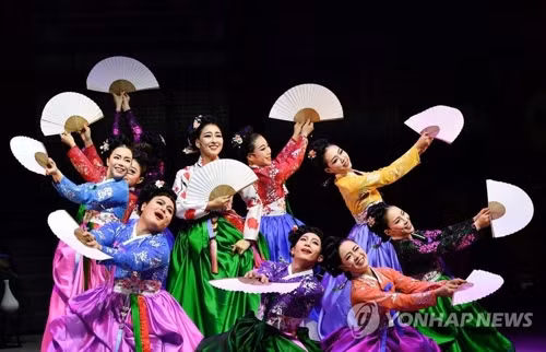 Olympic PyeongChang 2018: Du khách mãn nhãn với các sự kiện văn hóa đặc sắc ảnh 1