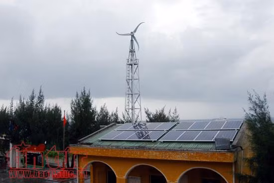 Hoàn thành việc bảo dưỡng hệ thống năng lượng sạch trên quần đảo Trường Sa ảnh 10