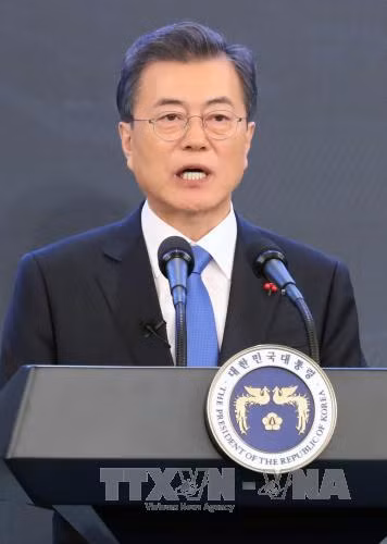 Olympic PyeongChang 2018: Tổng thống Hàn Quốc tiếp lãnh đạo đoàn VĐV Nga ảnh 1