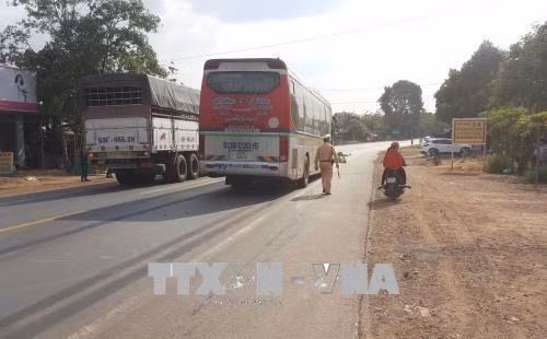 Xe khách tông xe máy trên Quốc lộ 14 khiến một người tử vong ảnh 1