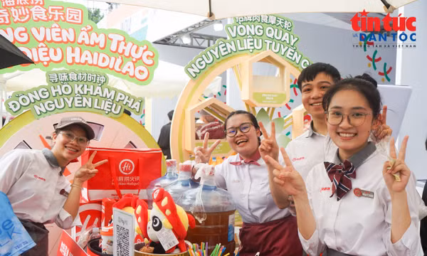 Thưởng thức mỹ vị năm châu tại Lễ hội Văn hoá thế giới 