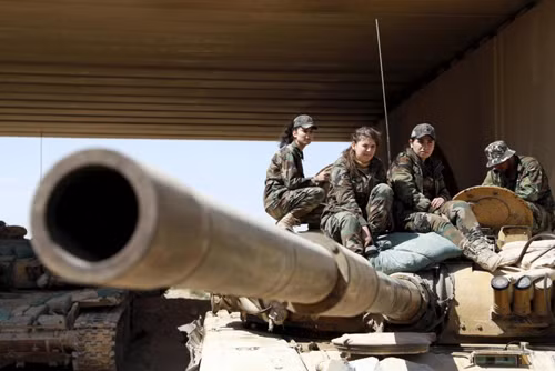 Những nữ quân nhân khả ái và dũng cảm của Syria ảnh 8