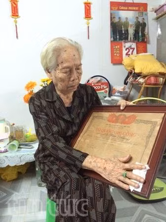 Tấm lòng bao la của những người mẹ ảnh 1