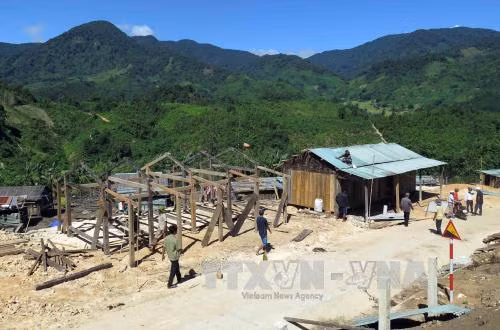 Chuyển làng xuống chân núi, đổi thay đời sống người dân vùng cao Quảng Nam ảnh 1