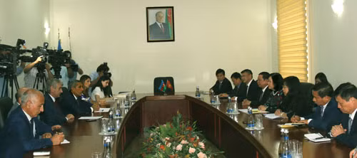 Đoàn đại biểu Đảng Cộng sản Việt Nam thăm làm việc Azerbaijan ảnh 2