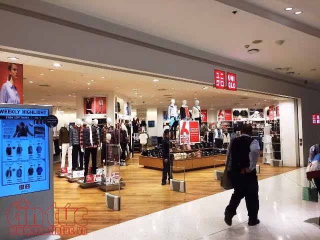 H&M, Zara đổ bộ, thời trang hàng hiệu có bùng nổ? ảnh 3
