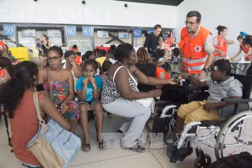 Bão Irma phá hủy, làm hư hại hơn 90% nhà cửa ở St. Martin và Florida Keys ảnh 1
