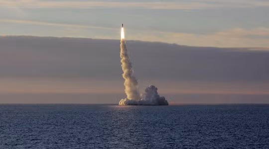 Tàu ngầm Nga 'dội bão' tên lửa hành trình tiêu diệt mục tiêu IS ở Syria ảnh 1