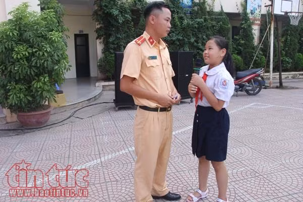 Bảo đảm an toàn giao thông cho học sinh, sinh viên dịp Tết ảnh 1