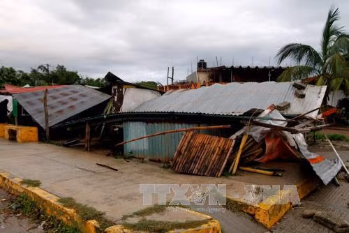 Mexico chuẩn bị đối phó bão Max tiếp sau bão Katia ảnh 1
