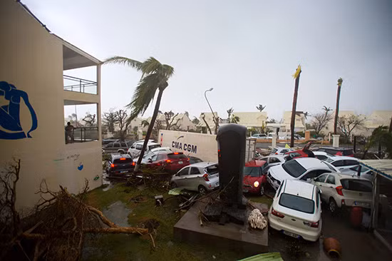 Hình ảnh đáng sợ về hậu quả tàn khốc siêu bão Irma để lại vùng Caribe ảnh 9