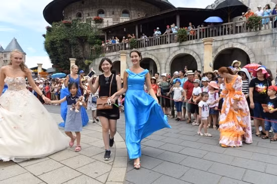 'Ngóng' màn trình diễn carnival rầm rộ nhất trên Phố đi bộ Hồ Gươm cuối tuần này ảnh 2