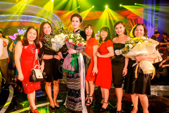 Thí sinh xinh như hoa hậu vào chung kết xếp hạng Sao Mai 2017 ảnh 7