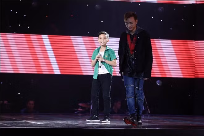 Trực tiếp tập 5 vòng Giấu mặt The Voice Kids 2017: Soobin Hoàng Sơn 'thắng lớn' ảnh 14