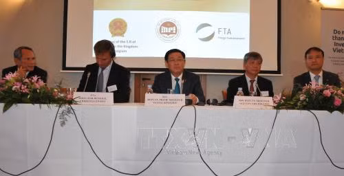 Phó Thủ tướng Vương Đình Huệ tham dự Tọa đàm xúc tiến đầu tư tại Brussels ảnh 1