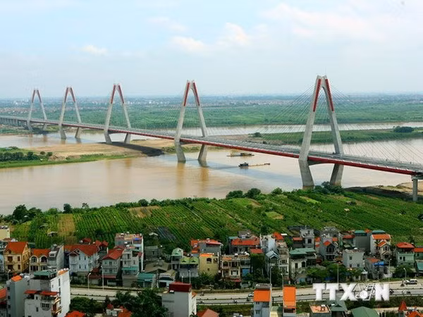 Giám sát chặt việc nạo vét luồng khu vực cầu Nhật Tân ảnh 1