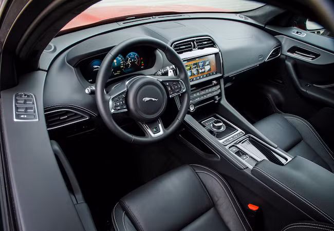 Soi chi tiết 'báo' Jaguar F-Pace sẽ xuất hiện tại Triển lãm ô tô quốc tế 2017 ảnh 5